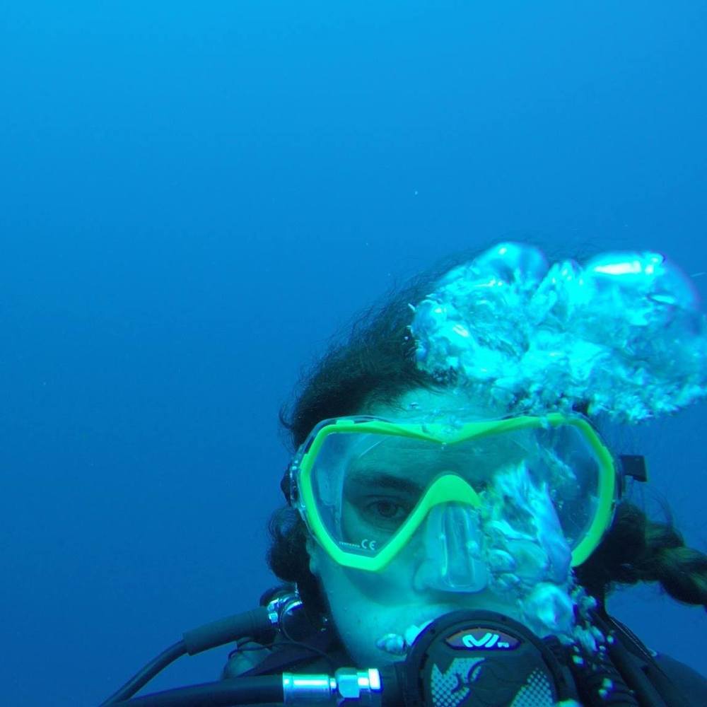 Meet your Posher, Lorena